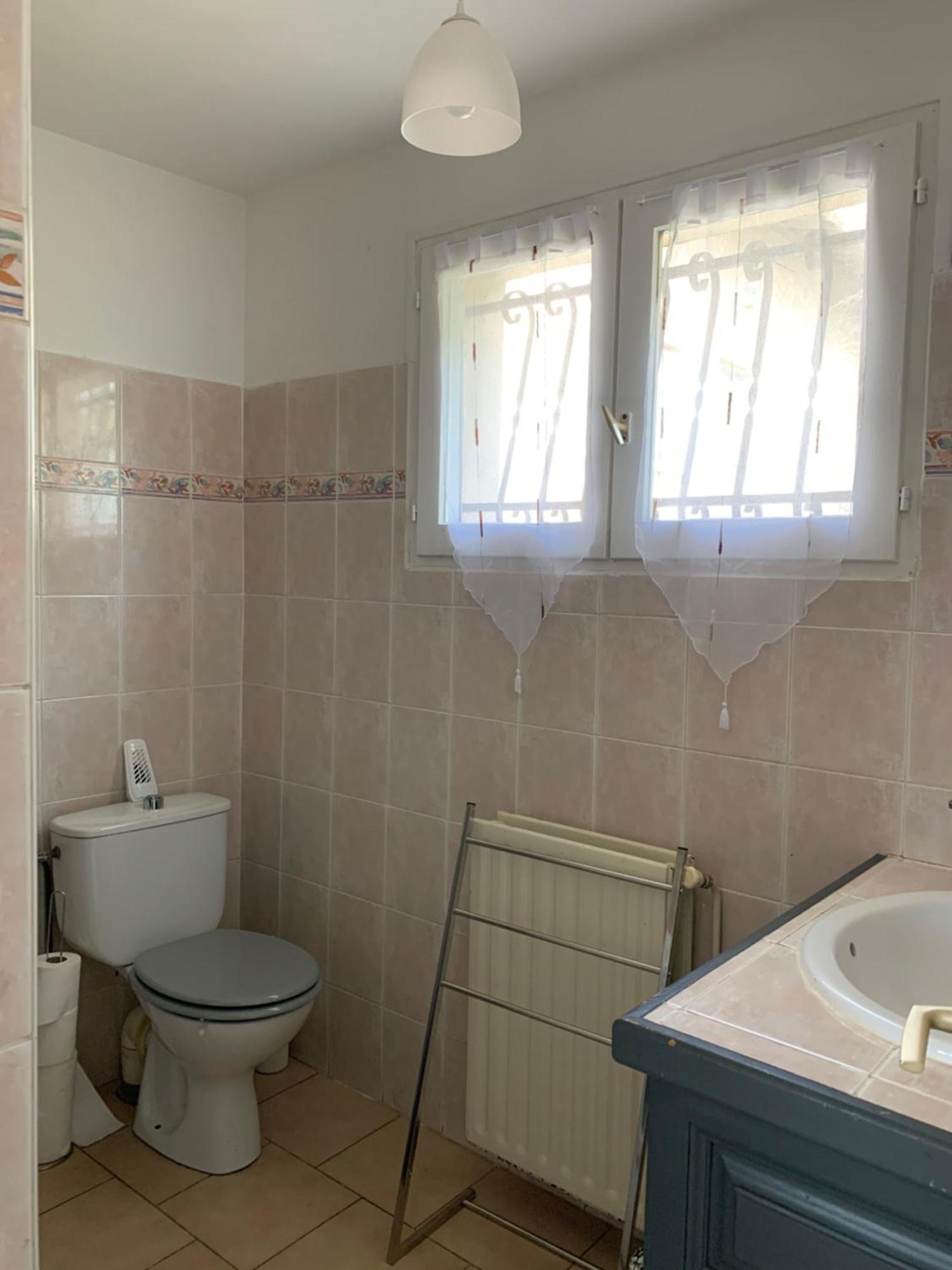 Petite Maison Dans Un Village Du Gers Sabazan Extérieur photo